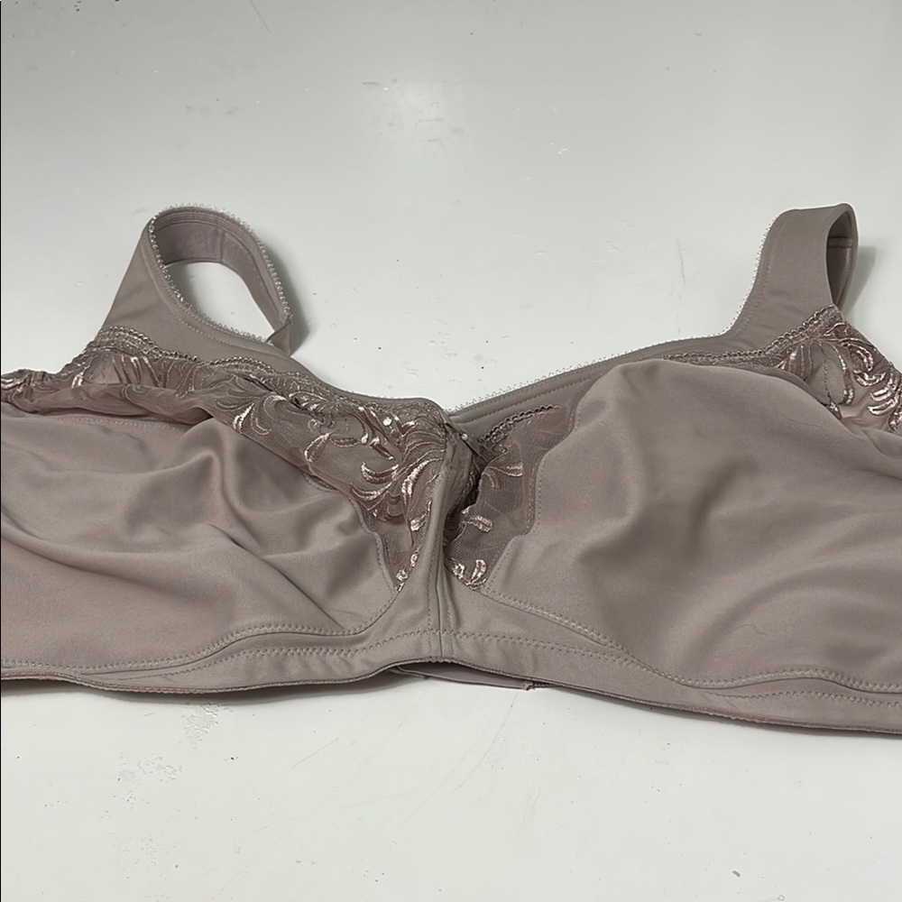 Glamorise Taupe Lace-Accent Full Coverage Bra